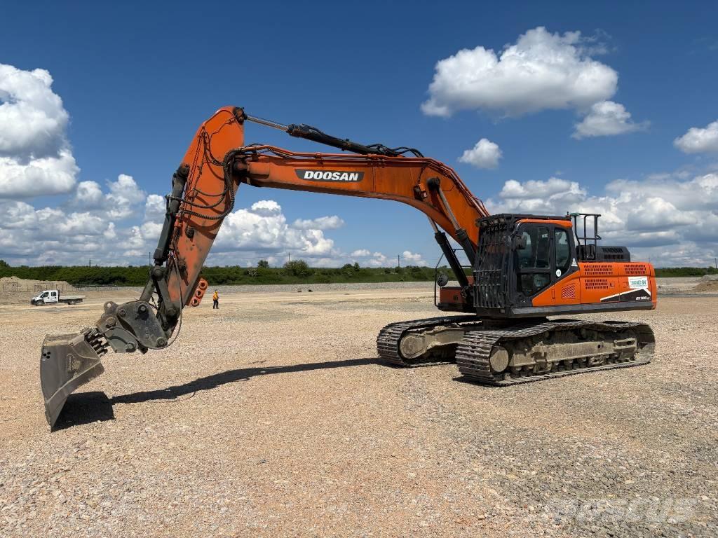 Doosan DX 300 LC-5 Lánctalpas kotrók
