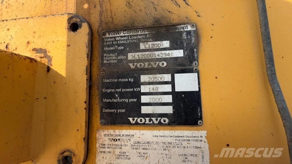 Volvo L 120 D Gumikerekes homlokrakodók