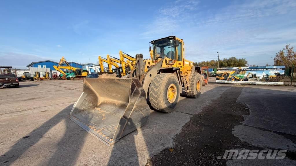 Volvo L 120 D Gumikerekes homlokrakodók