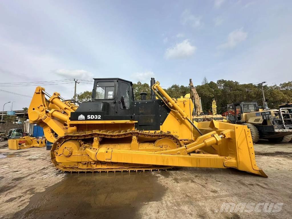 Shantui SD 32 Lánctalpas kotrók