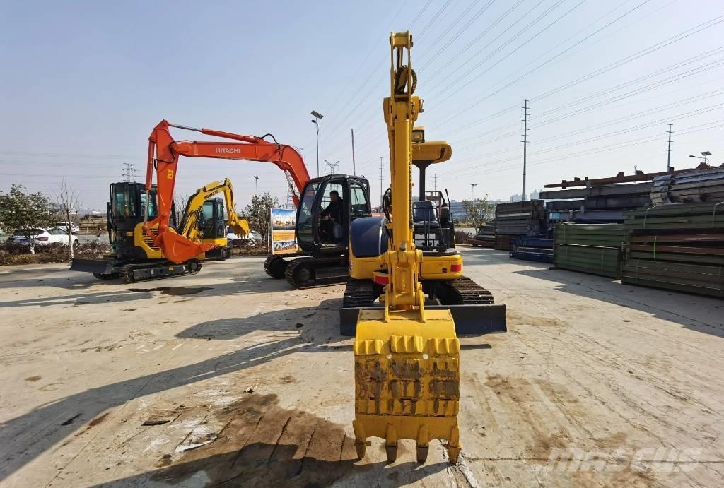 Komatsu PC 40 MR Mini kotrók < 7t