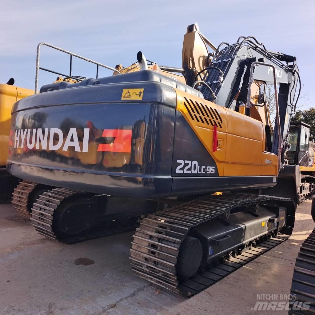Hyundai 220LC -9S Lánctalpas kotrók