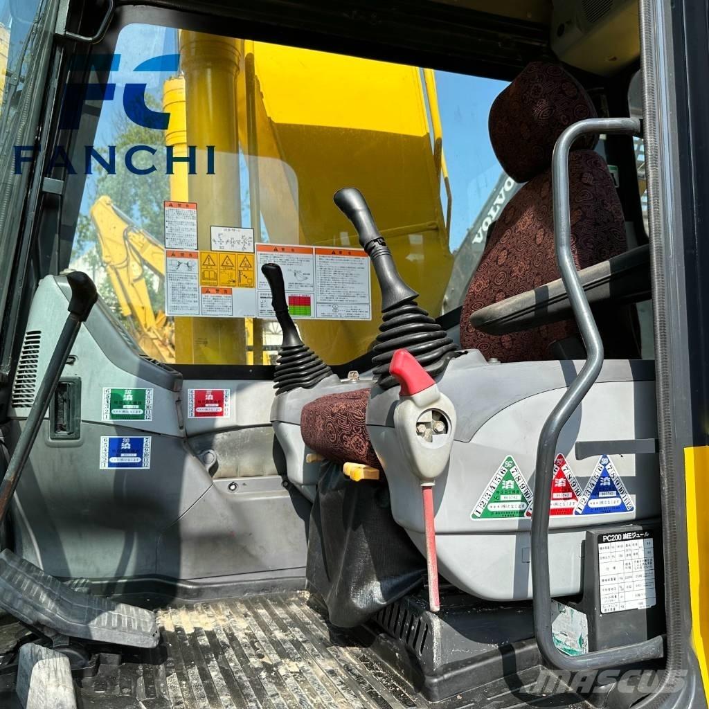 Komatsu PC 200-8 Lánctalpas kotrók