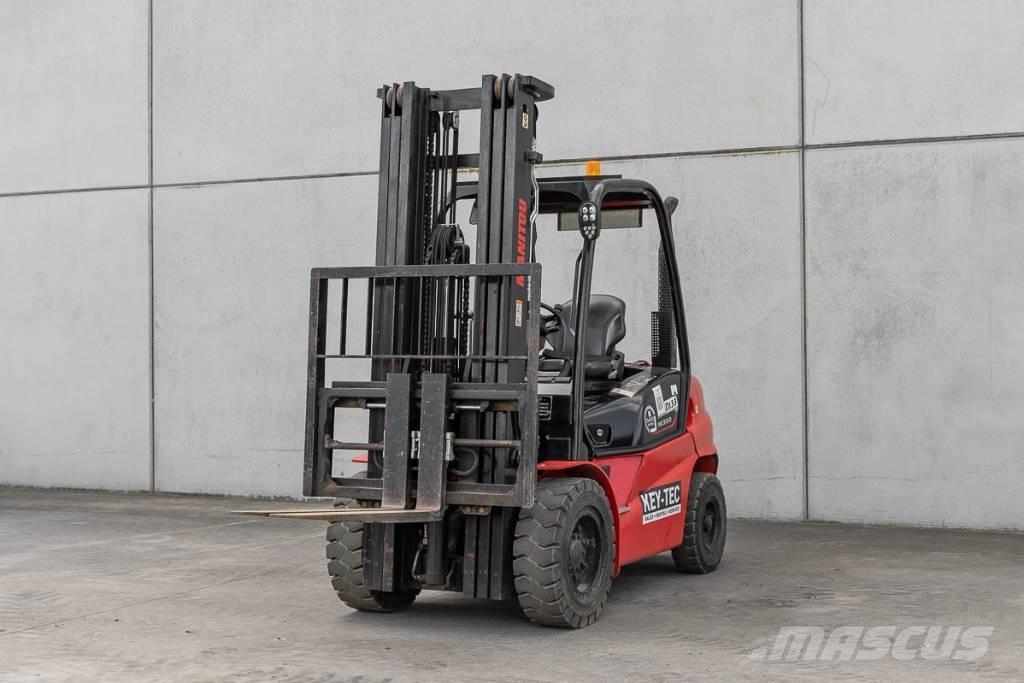 Manitou MI 30 D Dízel targoncák