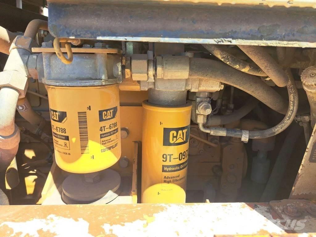 CAT 963C Lánctalpas homlokrakodók