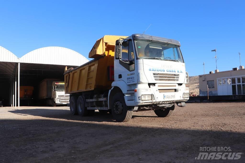 Iveco Trakker 380 Billenő teherautók