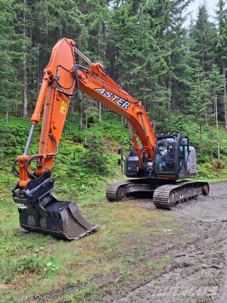 Hitachi ZX 225 US LC Lánctalpas kotrók