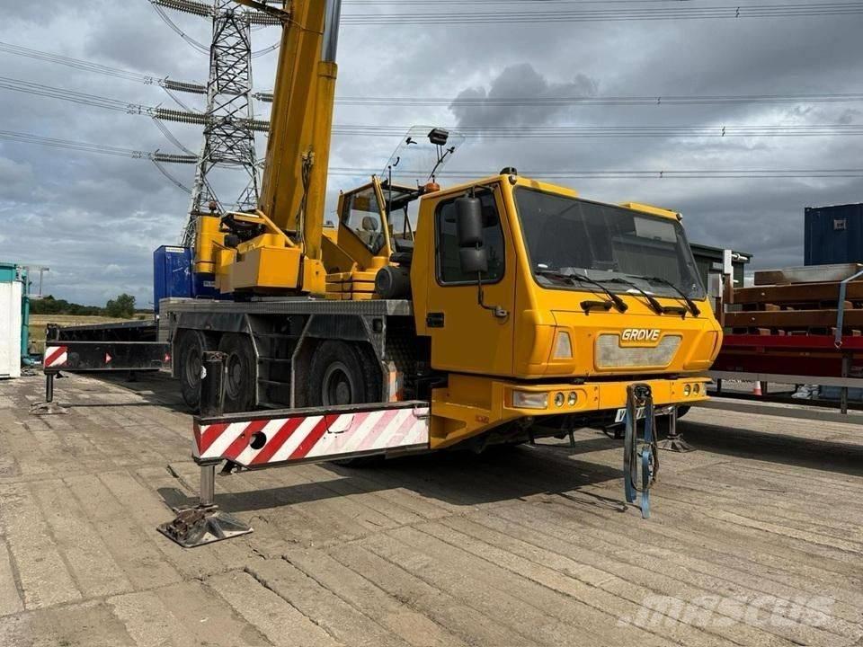 Grove GMK 3055 Terepdaruk