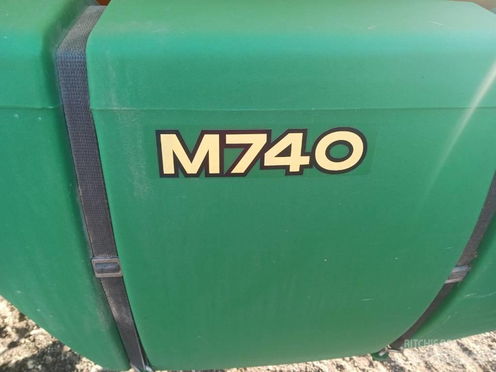 John Deere 740 Vontatott trágyaszórók