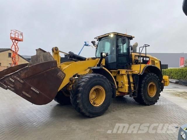 CAT 966 M Gumikerekes homlokrakodók
