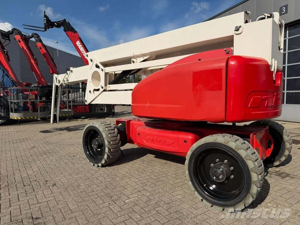 Niftylift HR 28 Karos emelők
