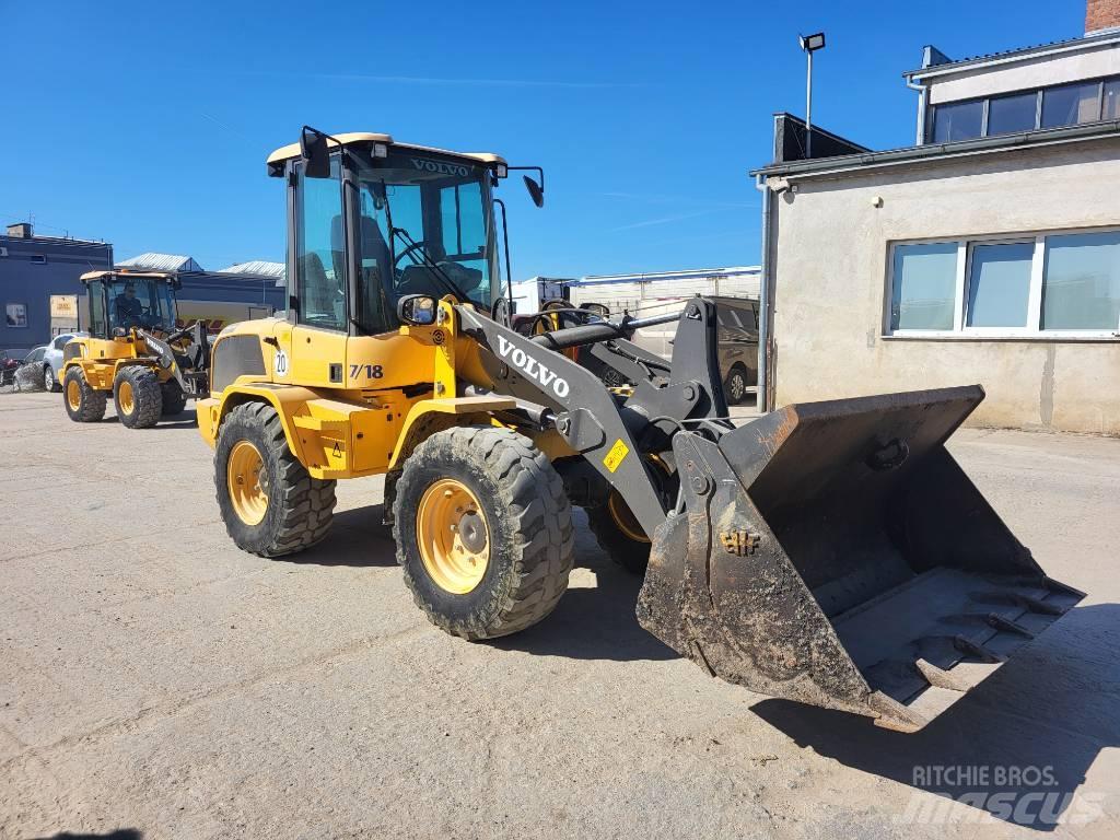 Volvo L 30 G Gumikerekes homlokrakodók