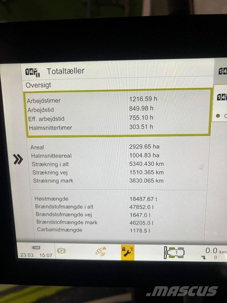 CLAAS Lexion 8700 Kombájnok