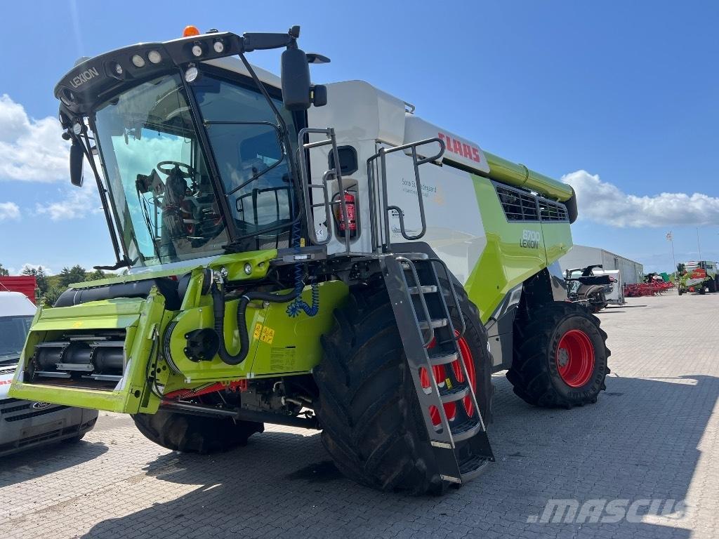CLAAS Lexion 8700 Kombájnok