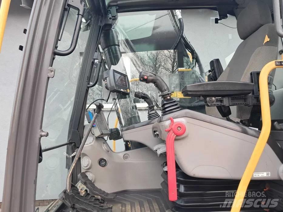 Volvo EC 220 DL Lánctalpas kotrók