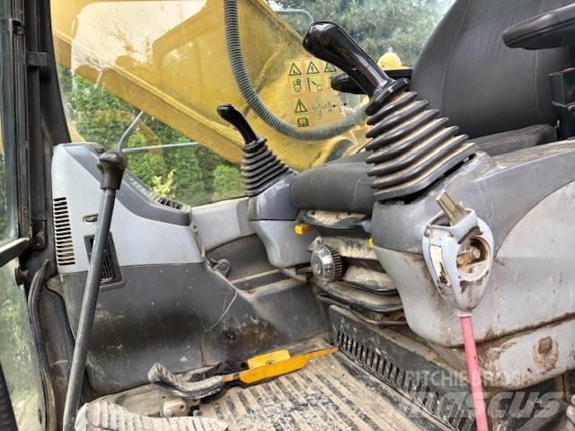 Komatsu PC 210 Lánctalpas kotrók