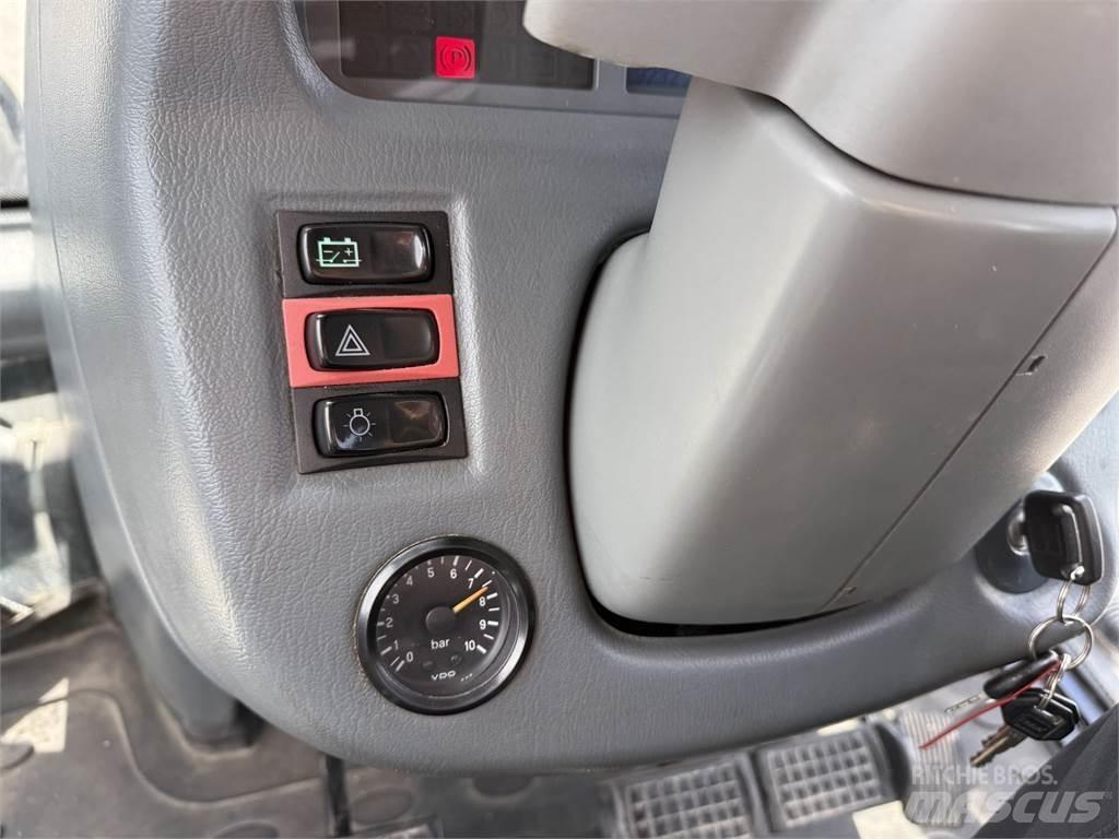 Valtra T203 Traktorok