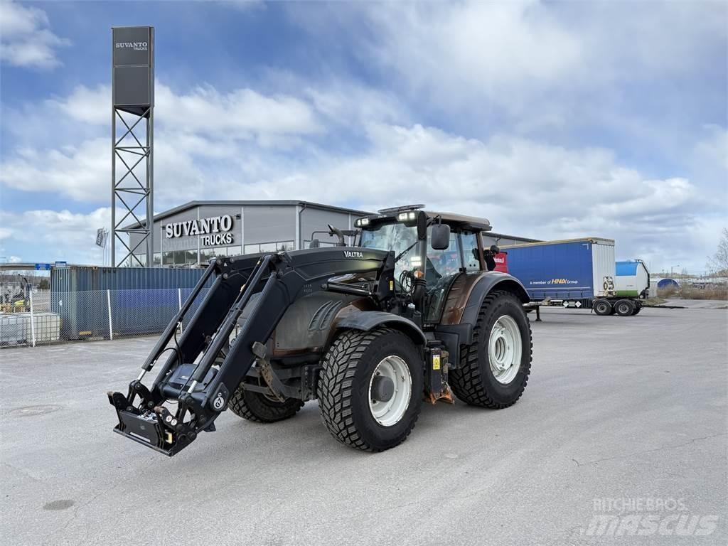 Valtra T203 Traktorok