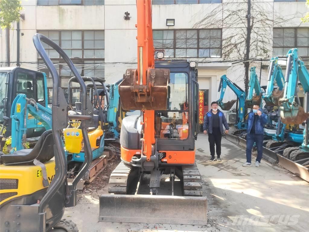 Hitachi ZX30 Mini kotrók < 7t