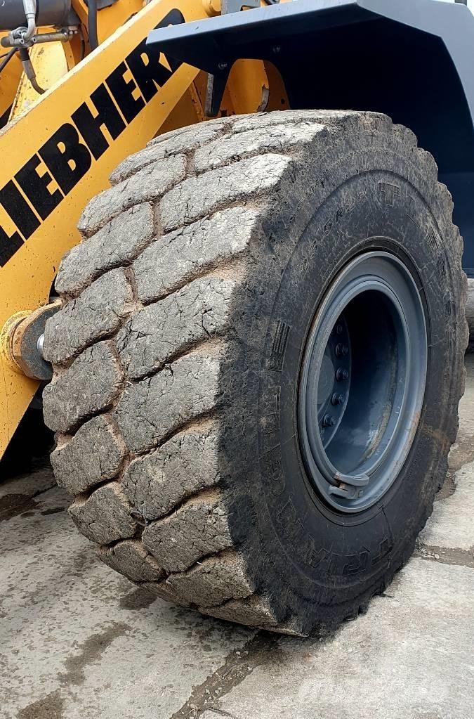 Liebherr L 550 Gumikerekes homlokrakodók