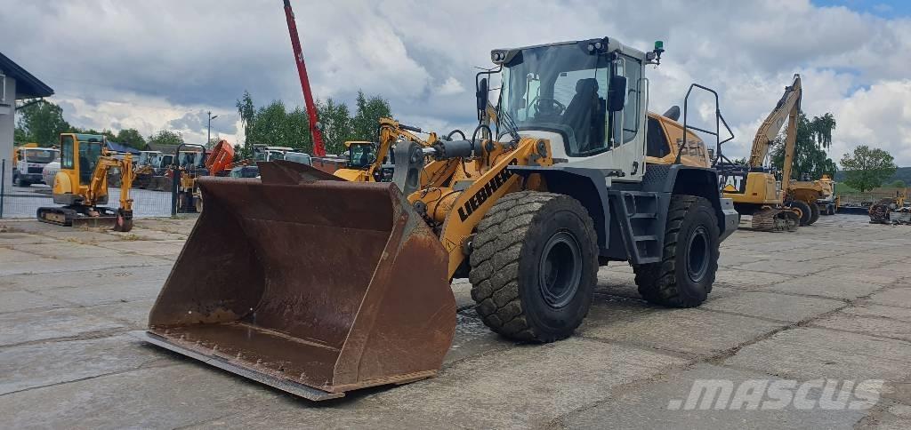 Liebherr L 550 Gumikerekes homlokrakodók