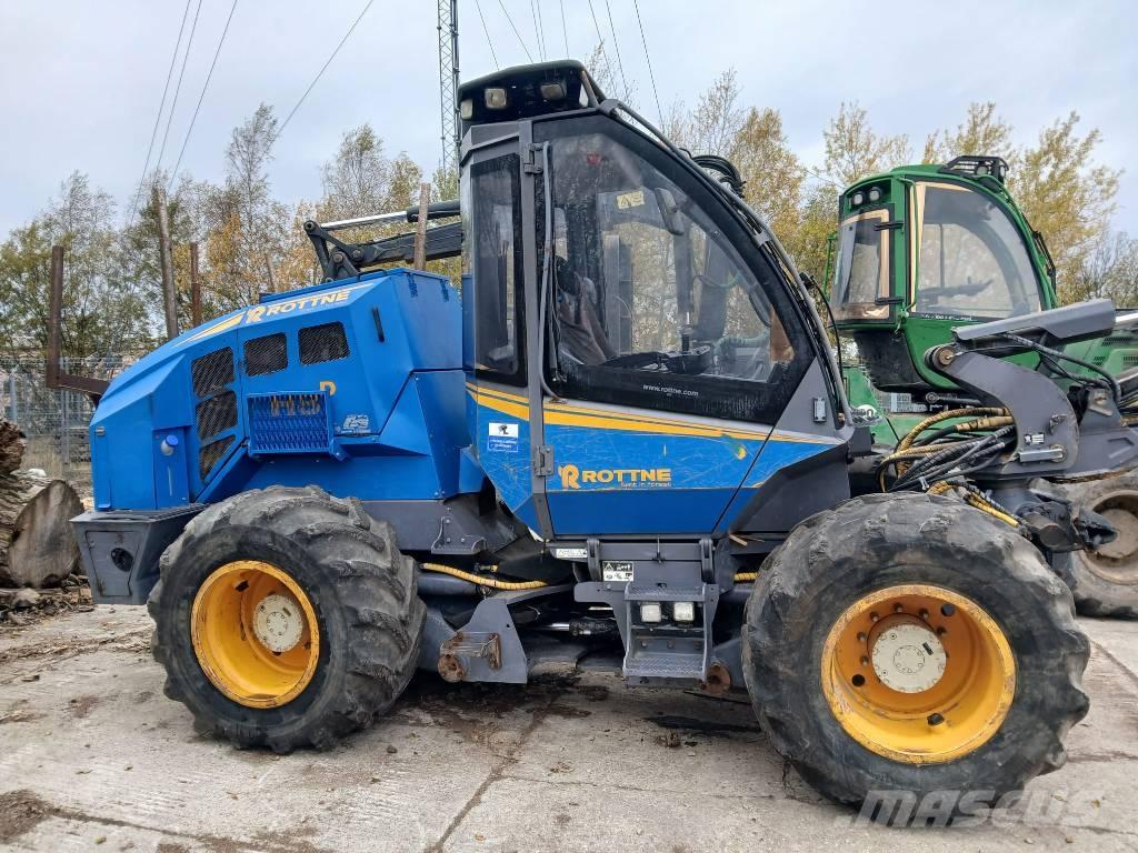 Rottne H8D Betakarítók