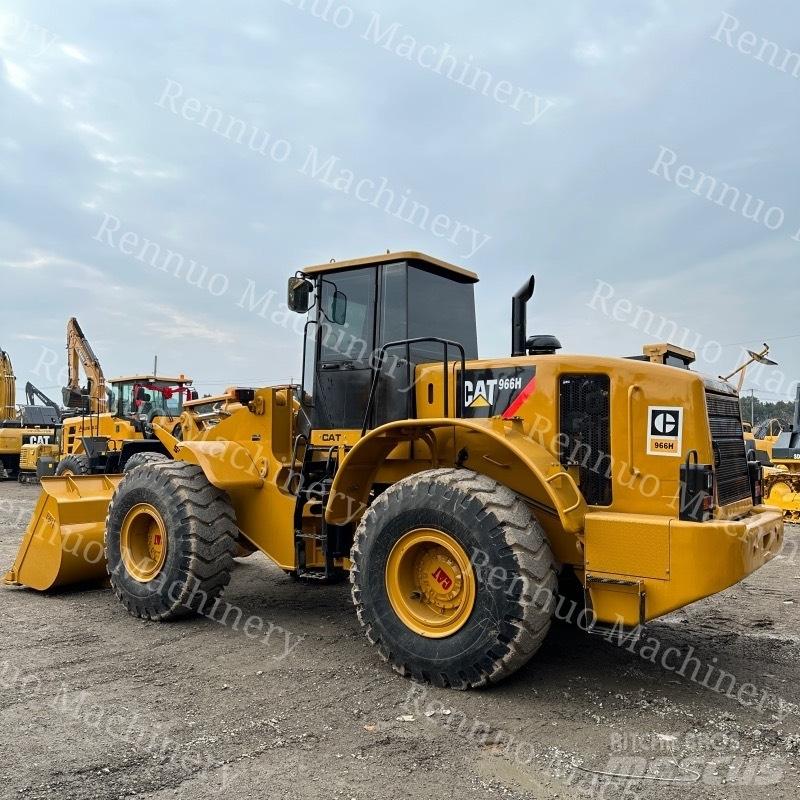 CAT 966H Gumikerekes homlokrakodók