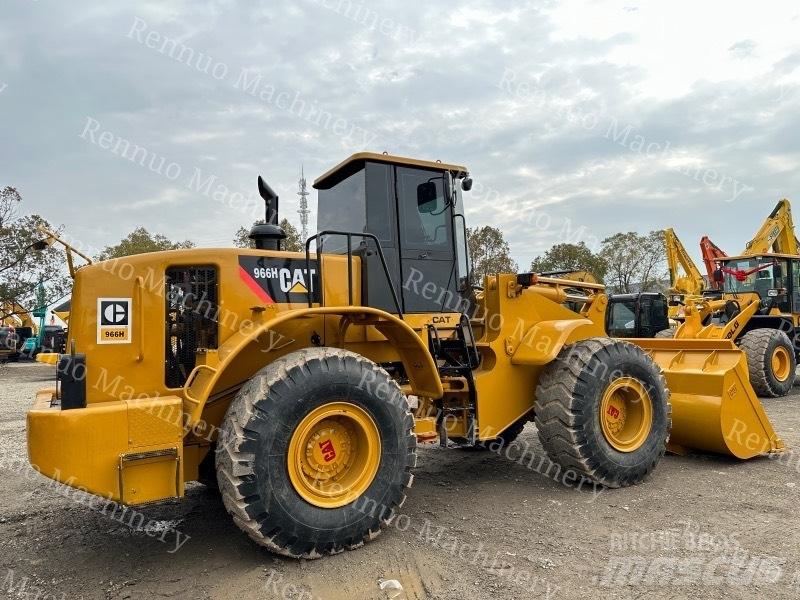CAT 966H Gumikerekes homlokrakodók