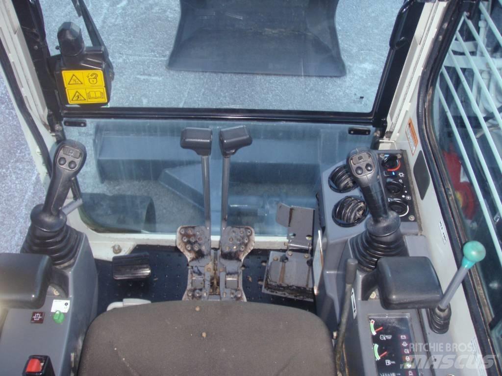 Takeuchi TB153FR Mini kotrók < 7t