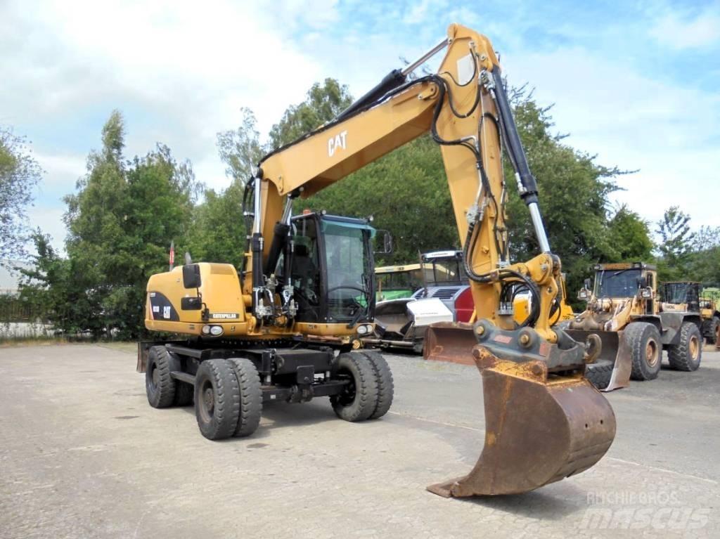 CAT M 316 D Gumikerekes kotrók