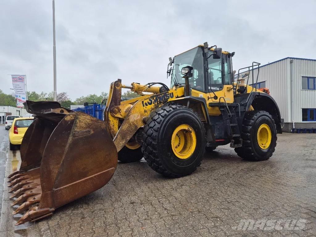 Komatsu WA 380 - 7 Gumikerekes homlokrakodók