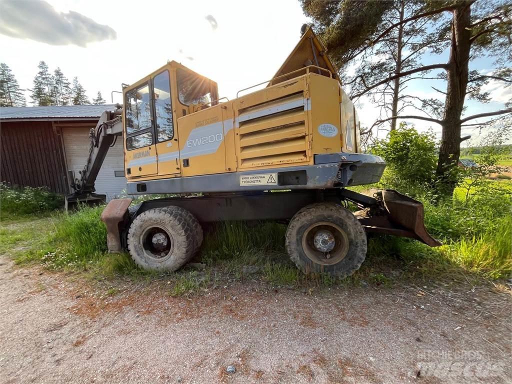 Åkerman EW200 4X4 Gumikerekes kotrók
