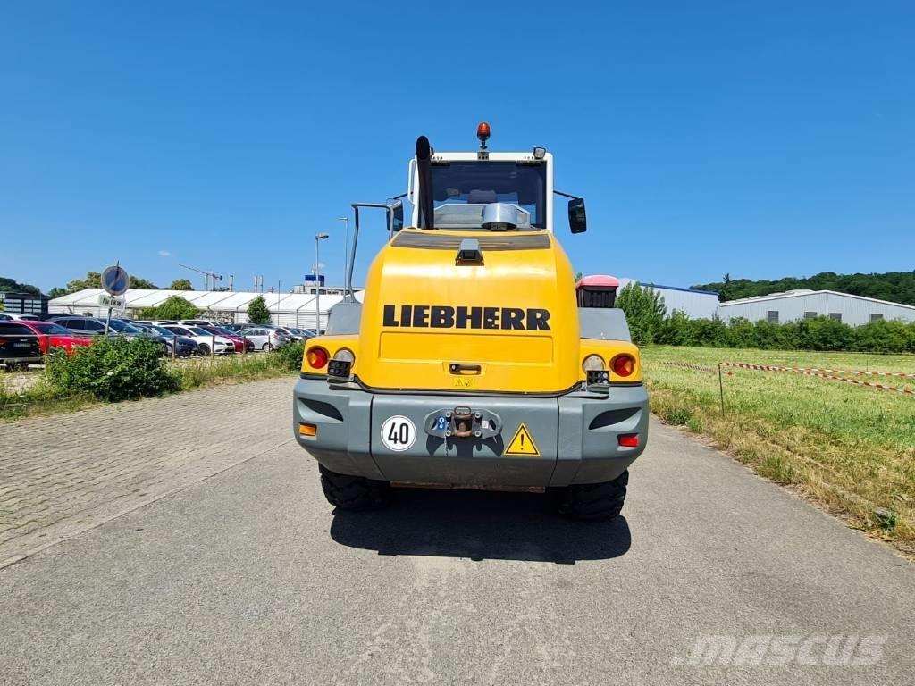 Liebherr L542 Gumikerekes homlokrakodók