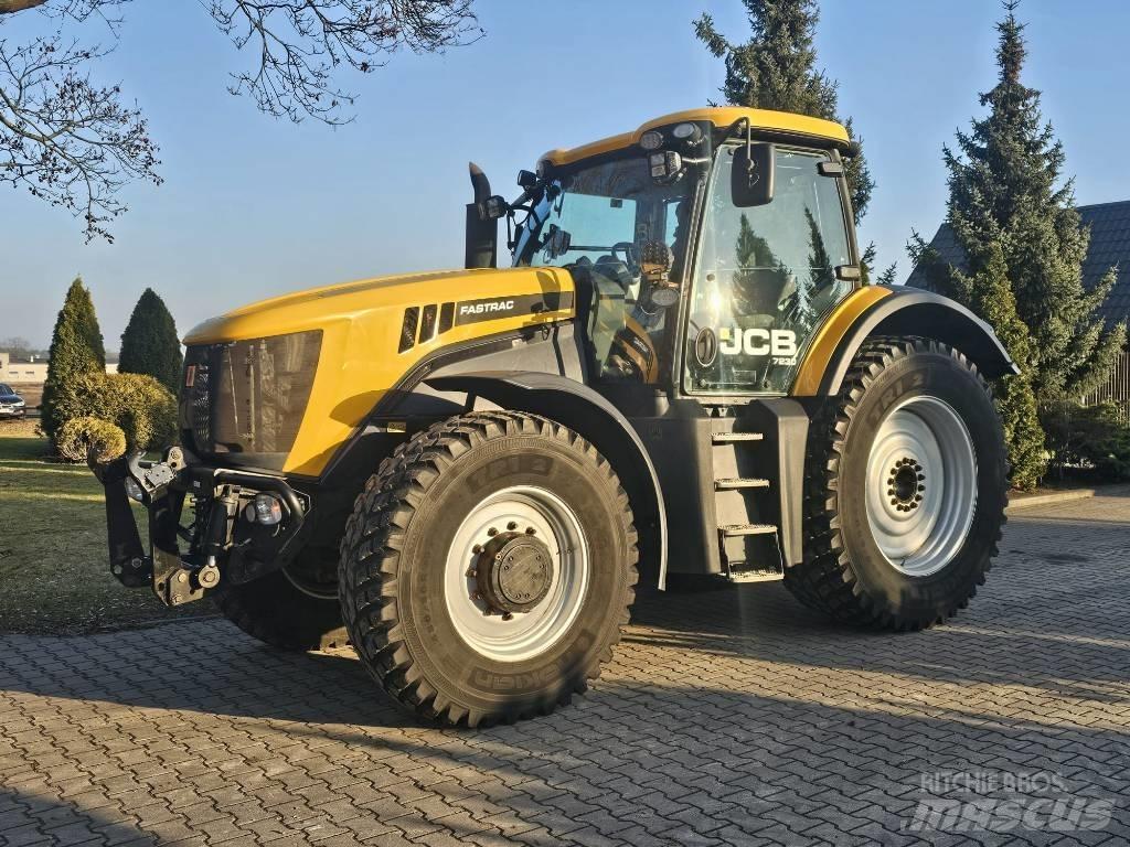 JCB Fastrac 7230 Traktorok