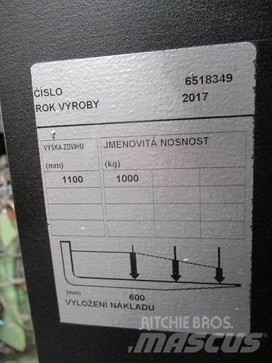 Toyota OSE 100W Komissiózó alacsony emelésű targonca