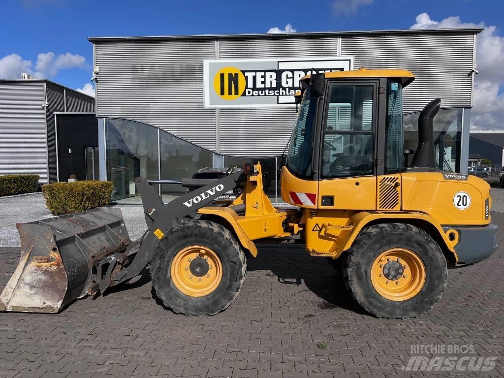 Volvo L 35 G Gumikerekes homlokrakodók