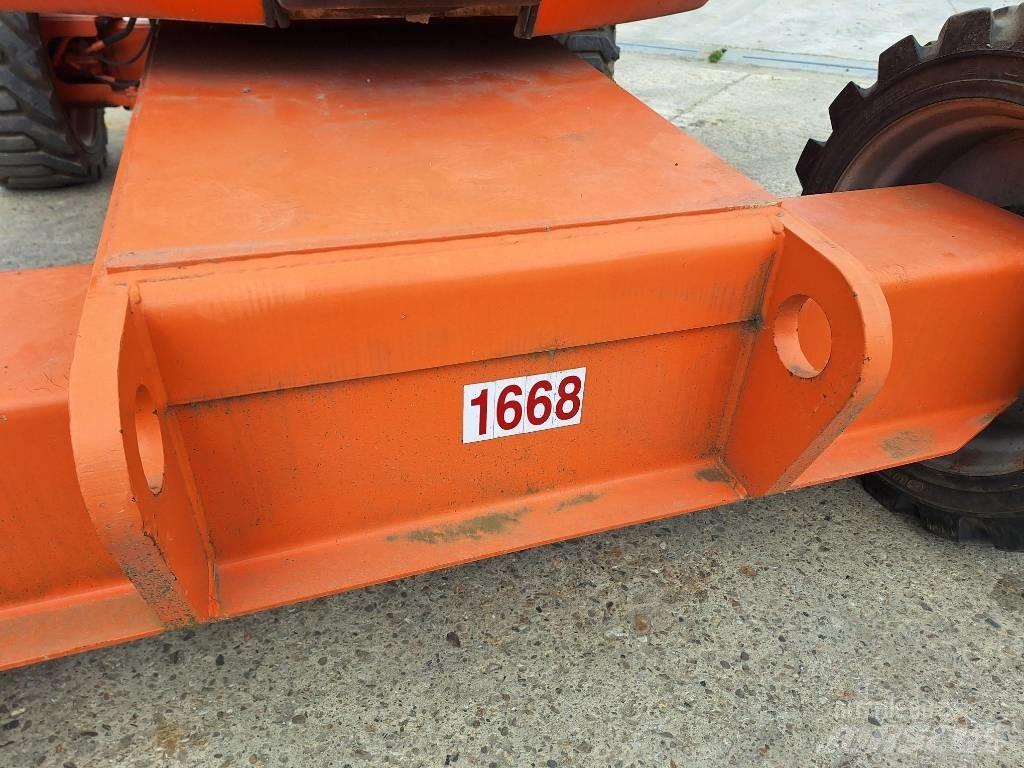 JLG 600 AJ Karos emelők