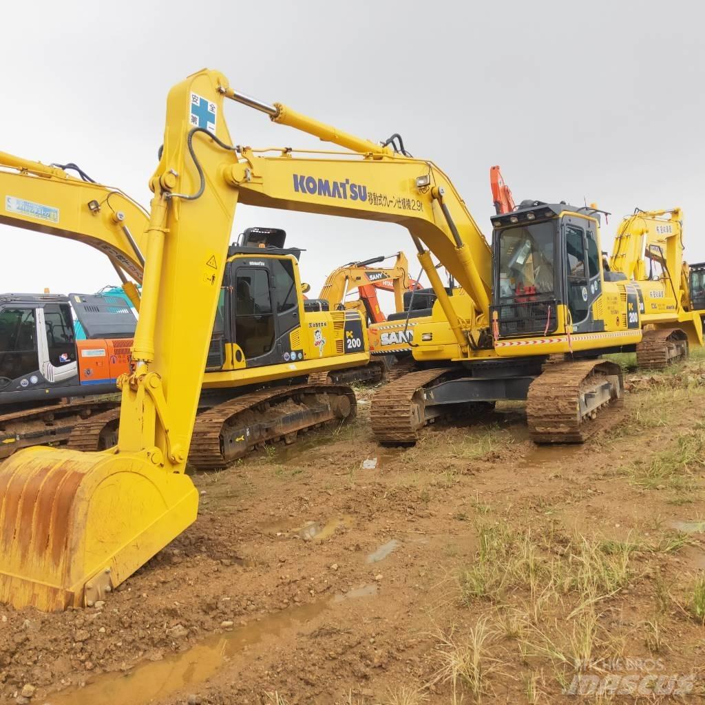 Komatsu PC200-8 Lánctalpas kotrók