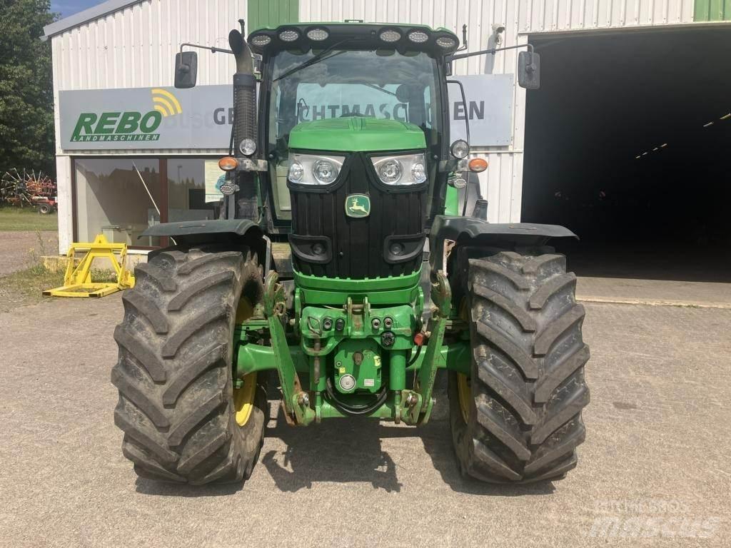 John Deere 6210 R Traktorok