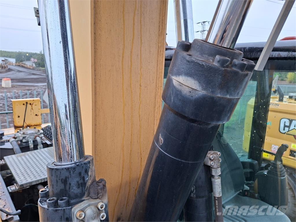 CAT M313D 4X4 Építőipar - Egyebek