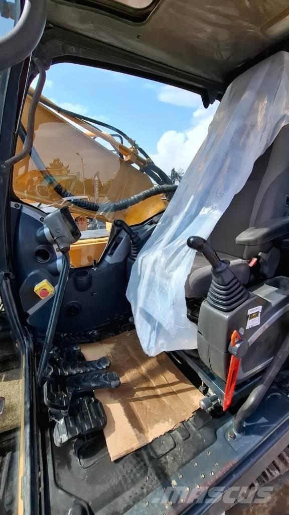Hyundai R320NLC-9 Lánctalpas kotrók