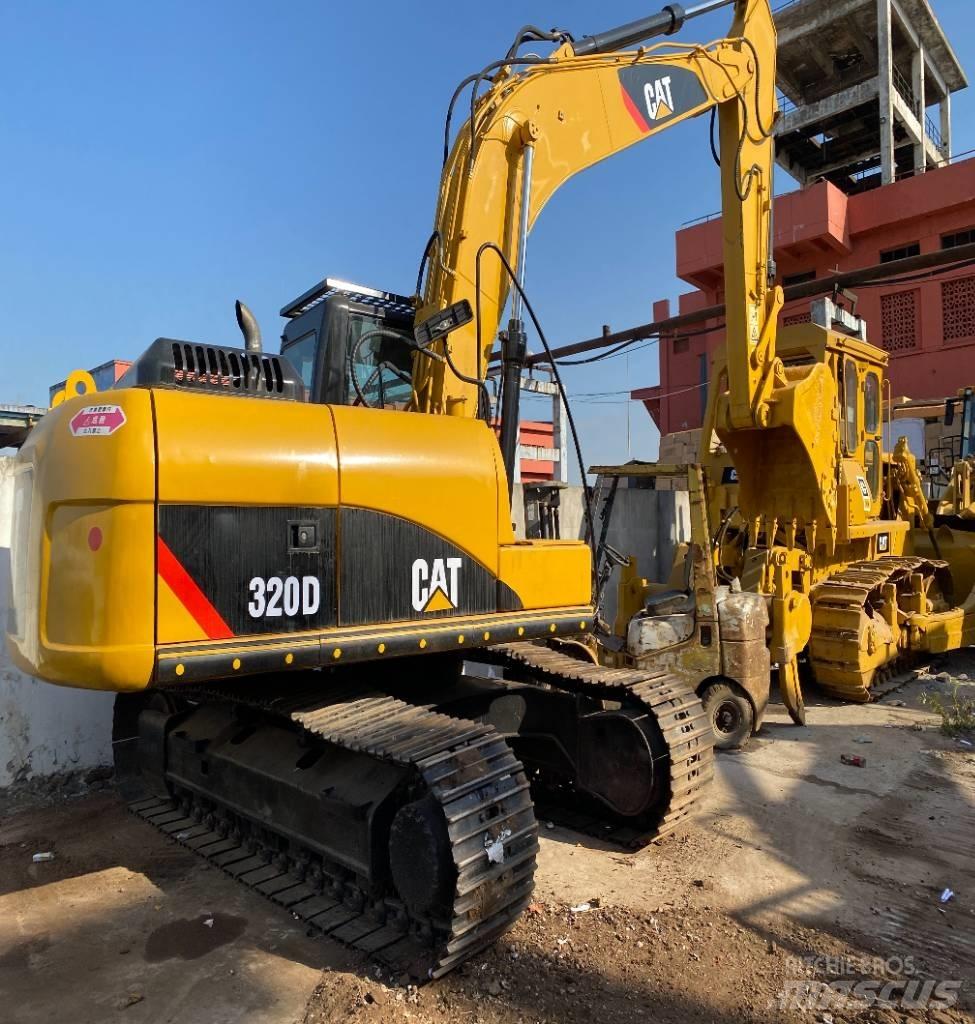 CAT 320 D Lánctalpas kotrók