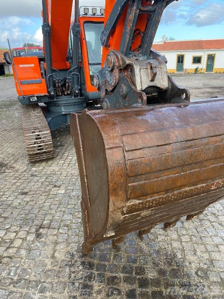 Doosan DX 220 NLC Lánctalpas kotrók