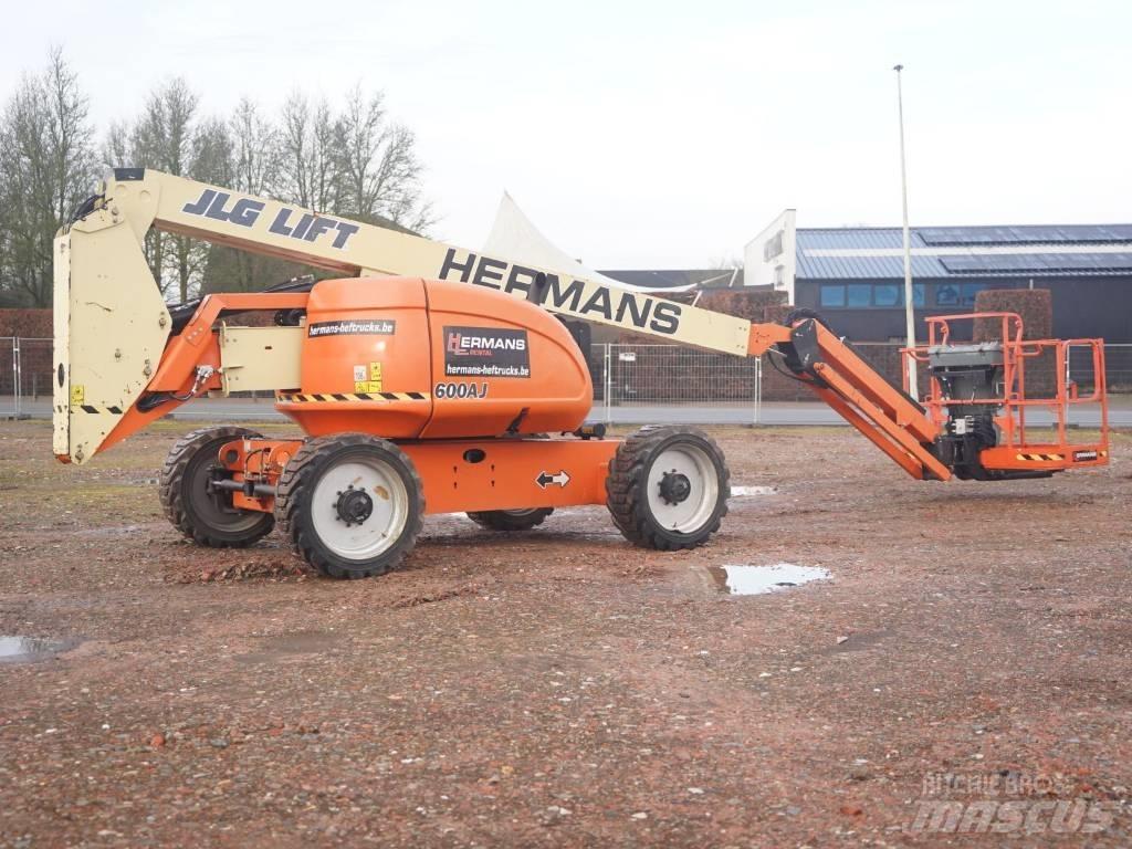 JLG 600 AJ Karos emelők