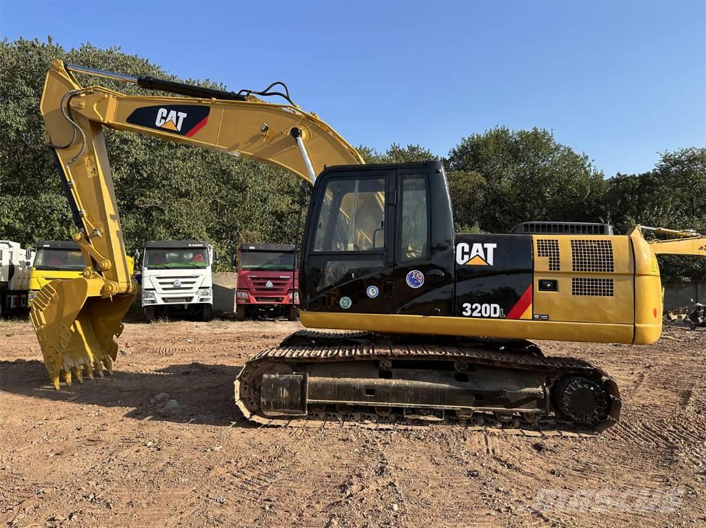 CAT 320 D Lánctalpas kotrók