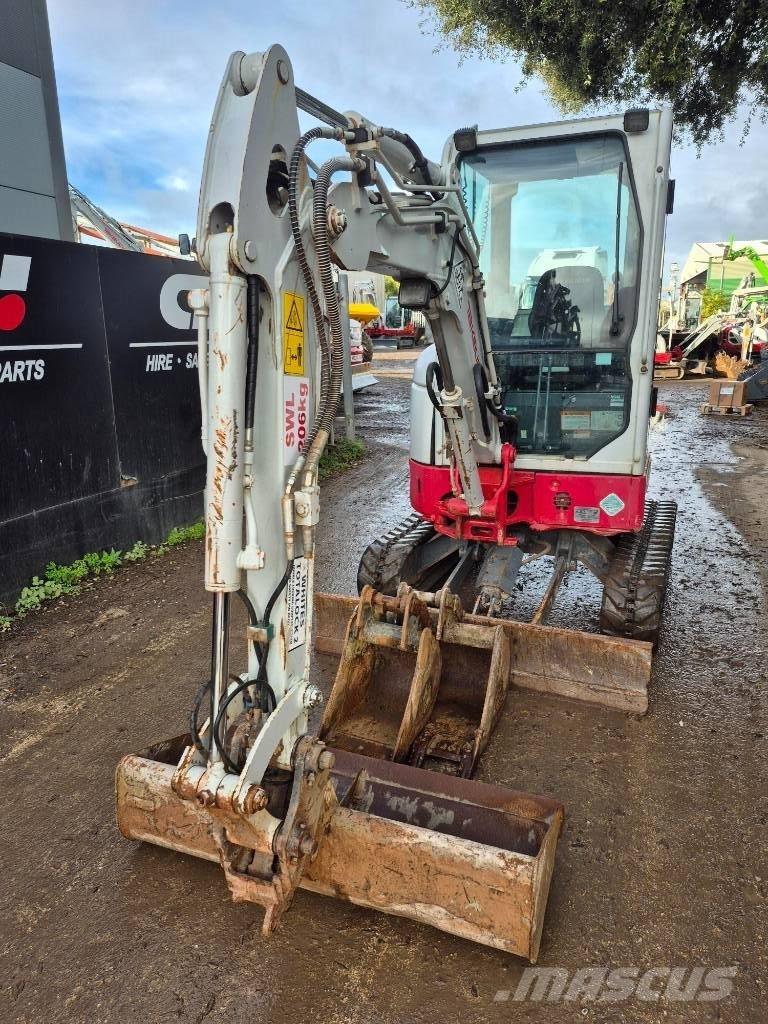 Takeuchi TB 325 R Mini kotrók < 7t