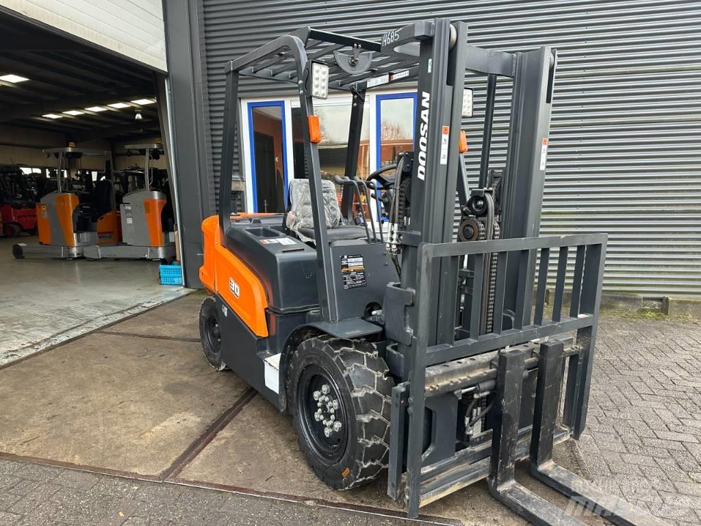 Doosan D30NX Dízel targoncák