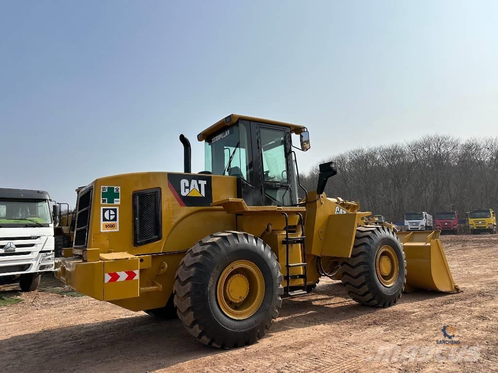 CAT 950 G Gumikerekes homlokrakodók