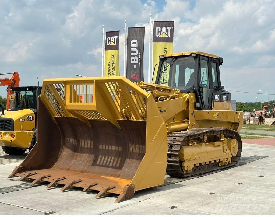 CAT 973 C Lánctalpas homlokrakodók