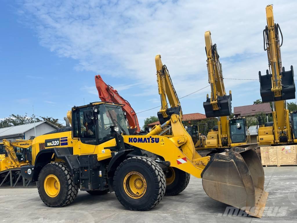 Komatsu WA 320-8 Gumikerekes homlokrakodók